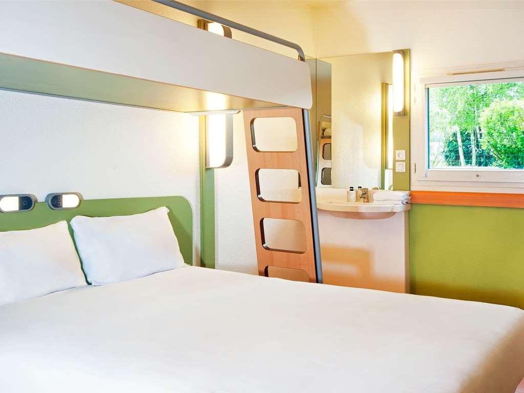Ibis Budget Frejus Saint Raphael Capitou A8 Exterior photo